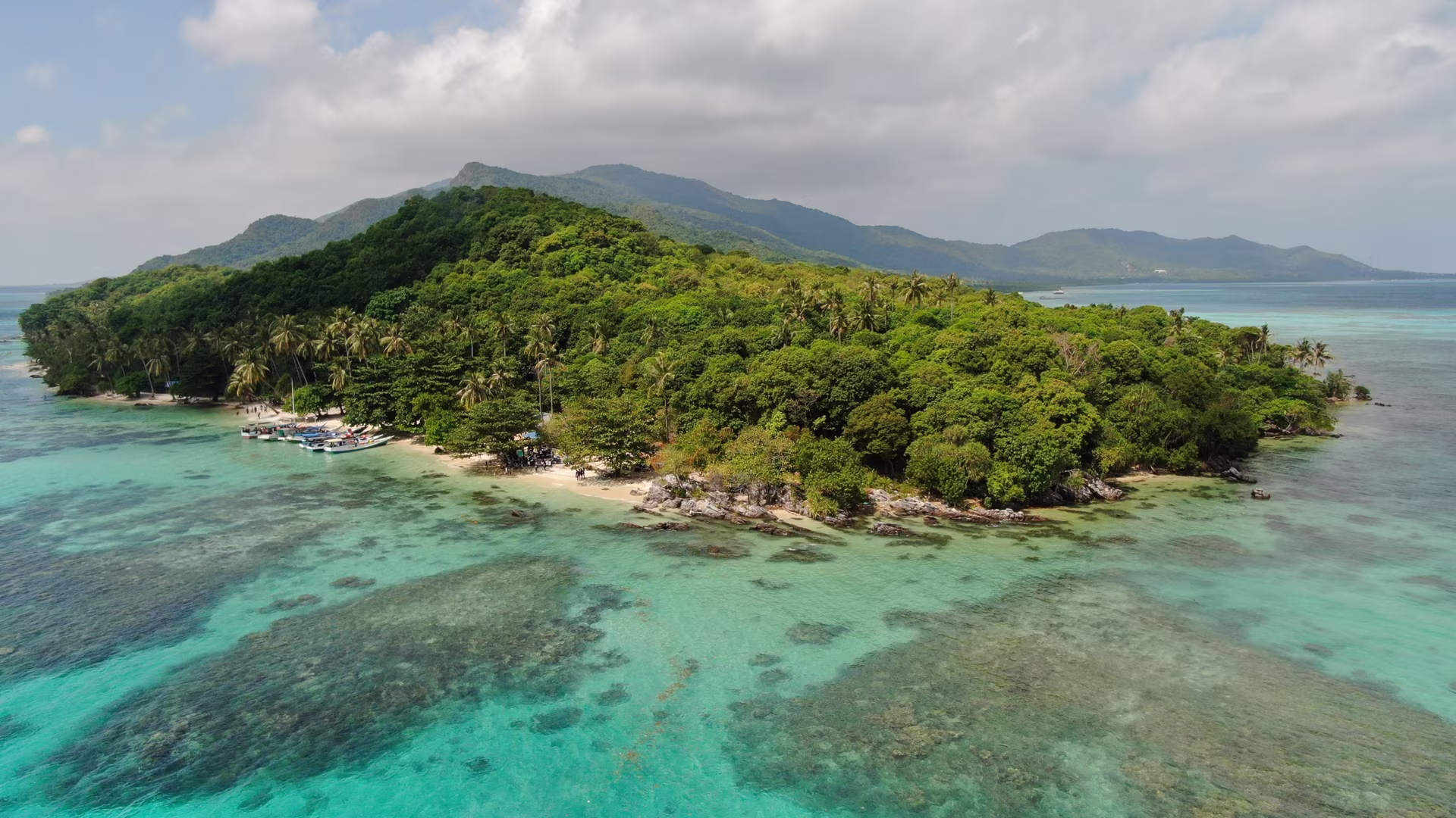Karimunjawa: Robinson Crusoe in Paradise